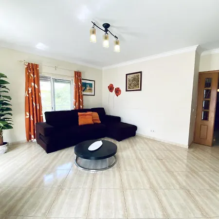 1 By Homing Quarteira